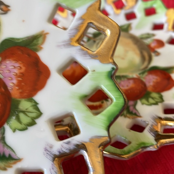 VTG set of 2 Original Porcelain Handpainted Plates Fruit Apple Strawberry Japan - Picture 6 of 11